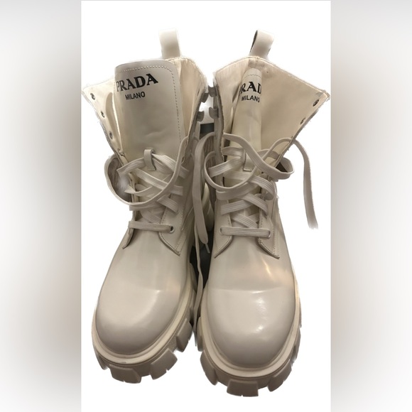 Prada boots missing strap and porch size 41 - Picture 2 of 8